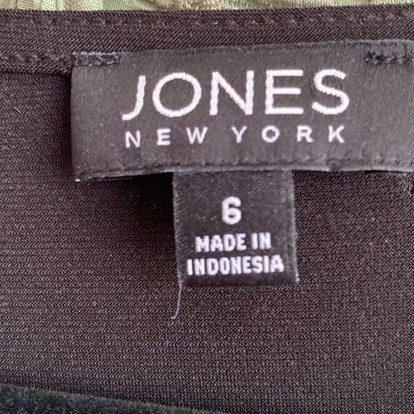 Jones New York stretchy jersey tie belt balloon sleeve black dress. - Picture 9 of 12